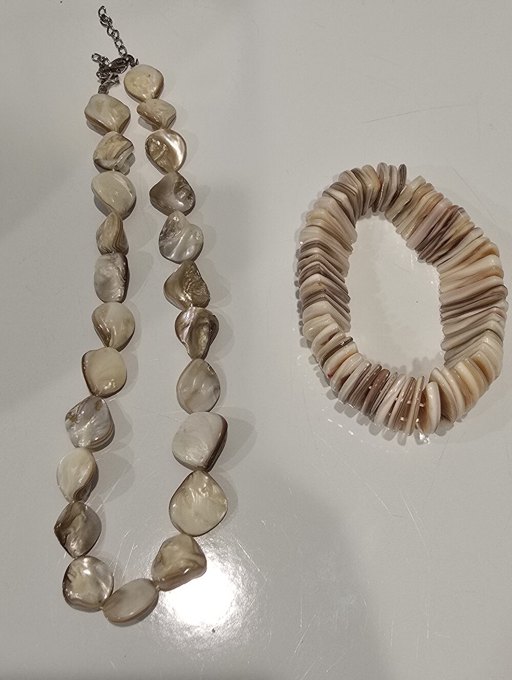 Preloved Bundle Shell-mother Of Pearl Necklace And Dome Shaped Shell Bracelet